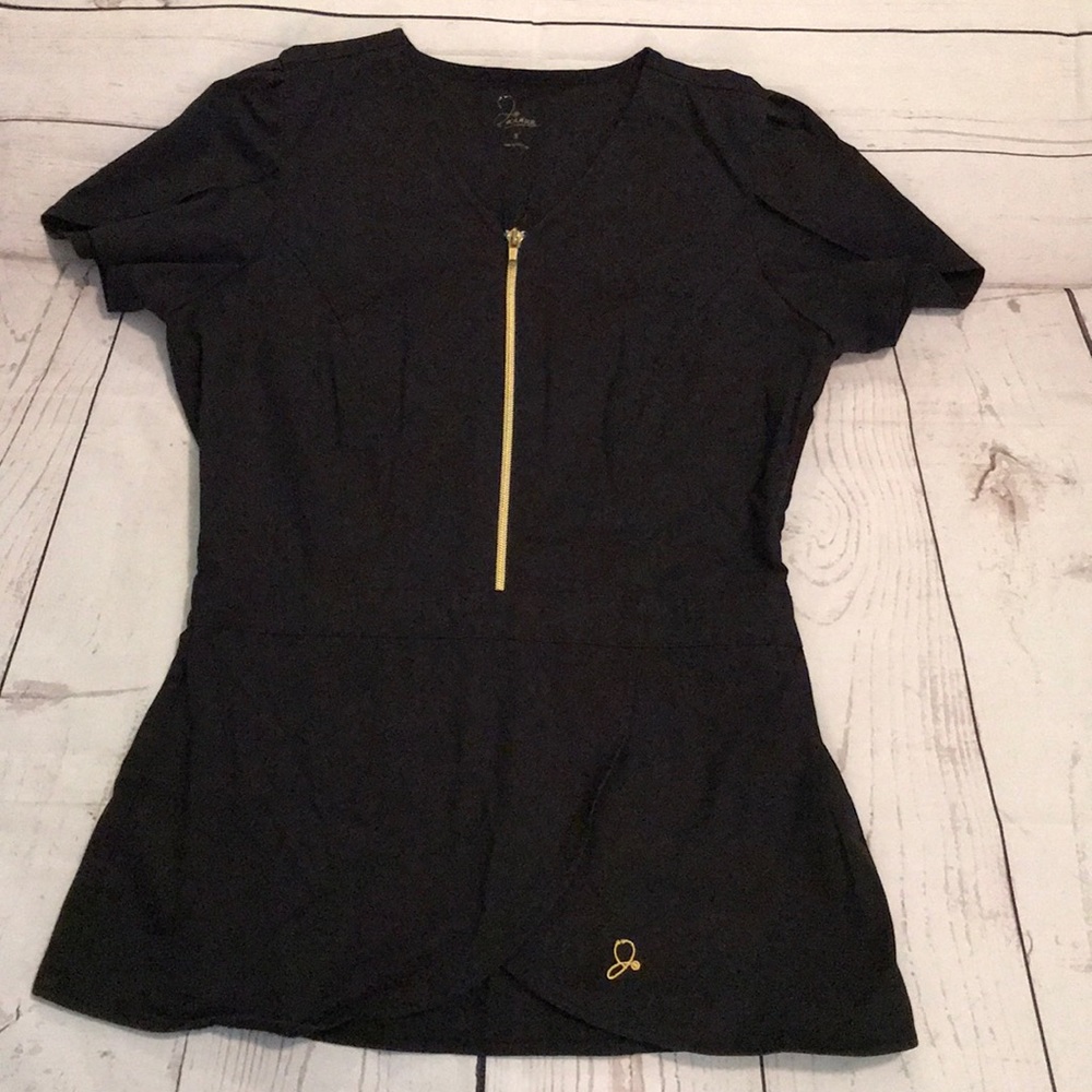 Jaanuu tulip sleeve peplum scrub top size Small
